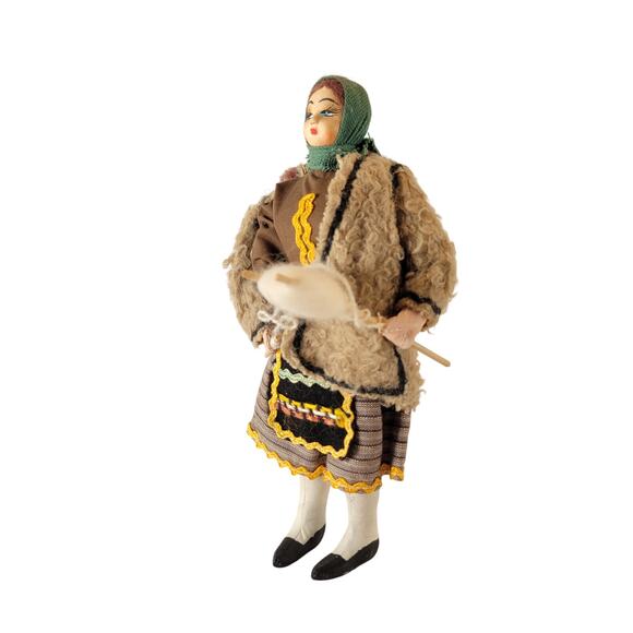 Vintage 7.5" Eastern European Folk Doll 8" Handmade Spinning Wool Costume - Picture 3 of 16
